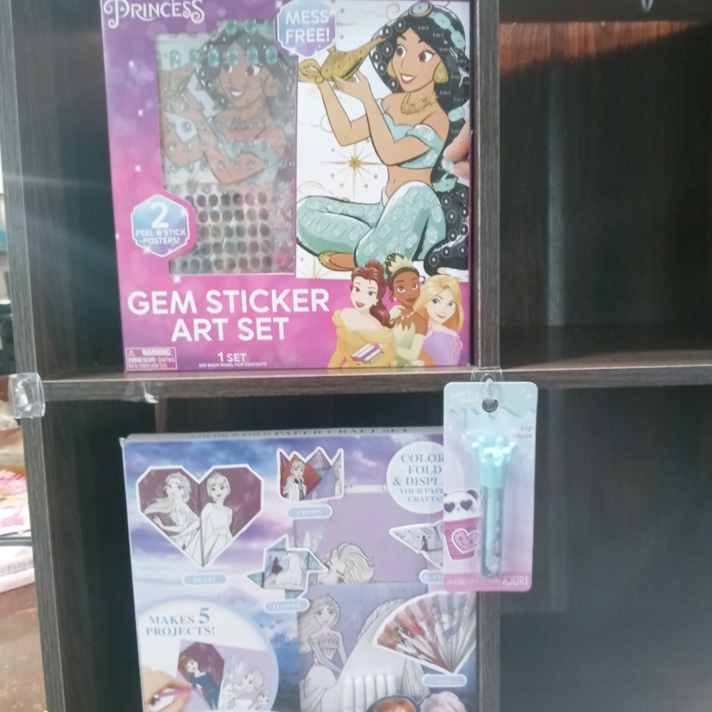 FROZEN/DISNEY PRINCESS JASMINE activity/craft set w/ FREE LIP GLOSS